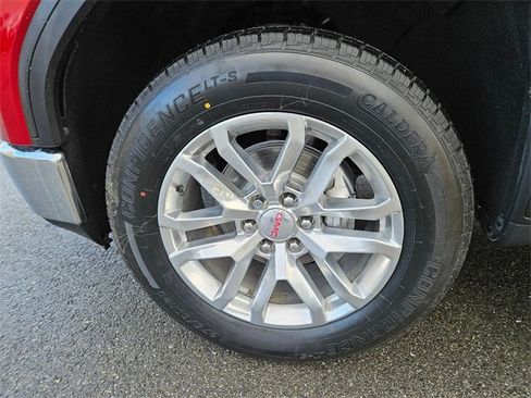 Used 2022 GMC Sierra 1500 SLT w/ SLT Convenience Package image 8