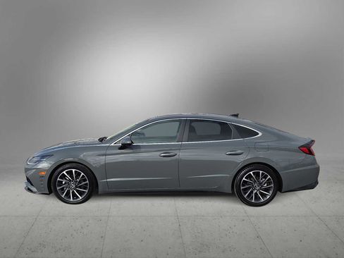 Used 2021 Hyundai Sonata Limited w/ Preferred Accessory Package image 5
