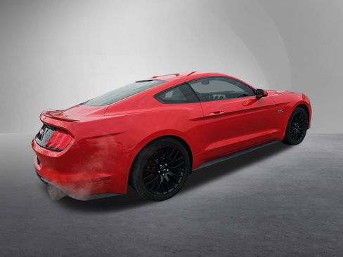 Used 2019 Ford Mustang GT Premium image 3