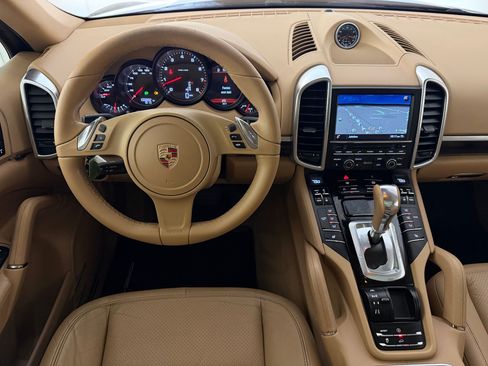 Used 2013 Porsche Cayenne w/ Convenience Pkg AWD/4WD image 27