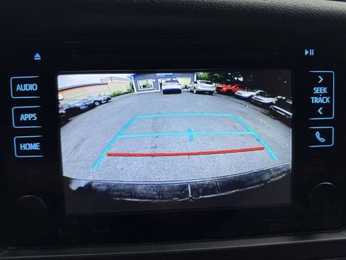 Used 2016 Toyota Sienna XLE w/ XLE Navigation Package FWD image 20