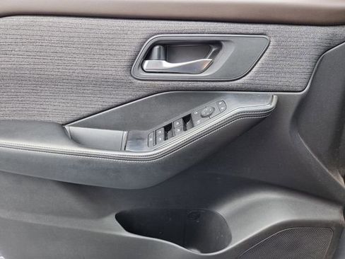 Certified 2022 Nissan Rogue SV image 24