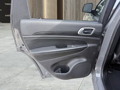 Used 2020 Jeep Grand Cherokee Altitude image 62