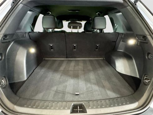 Used 2026 Chevrolet Equinox ACTIV FWD image 18