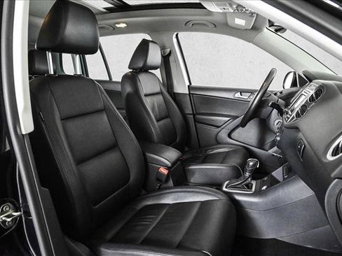 Used 2016 Volkswagen Tiguan SEL image 21