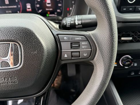 Used 2024 Honda Accord EX image 21