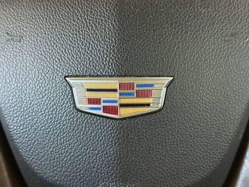 Used 2017 Cadillac Escalade ESV Premium Luxury image 5