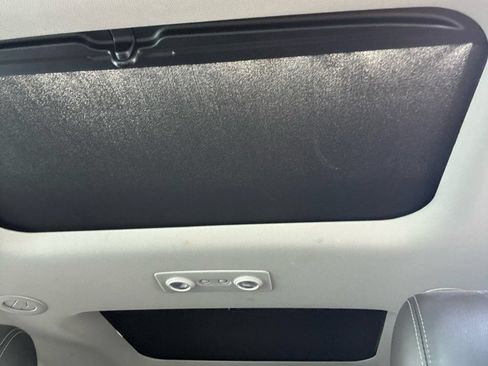 Used 2017 Buick Enclave Leather AWD/4WD image 12
