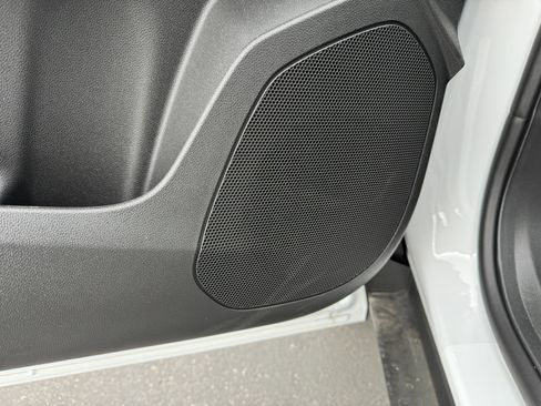 New 2025 Chevrolet Trax LT w/ LT Convenience Package image 11