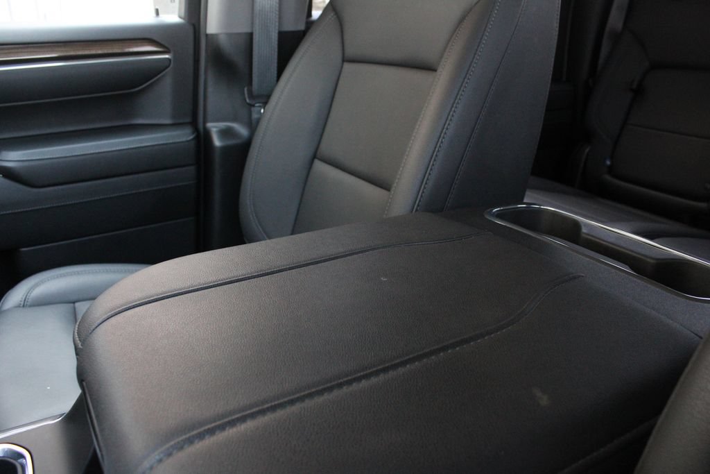 Used 2024 Chevrolet Silverado 1500 RST AWD/4WD image 17