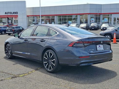 Used 2023 Honda Accord Touring image 5