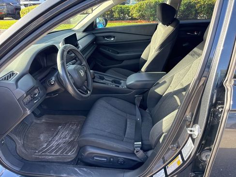 Used 2024 Honda Accord EX image 6