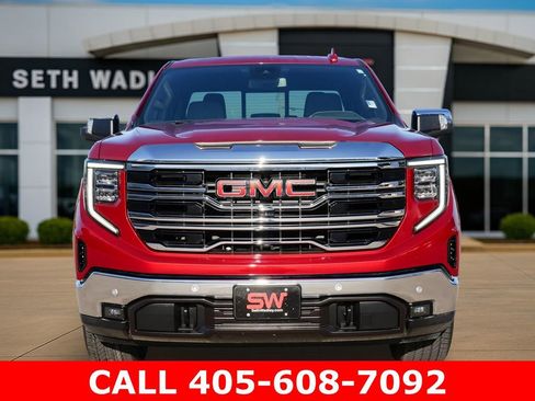 Used 2024 GMC Sierra 1500 SLT AWD/4WD image 2