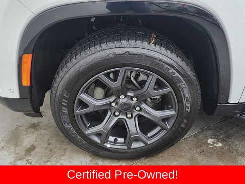 Certified 2026 Jeep Grand Wagoneer L Limited w/ 8-Passenger Seating Package AWD/4WD image 38