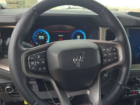 Certified 2025 Ford Bronco Outer Banks AWD/4WD image 8