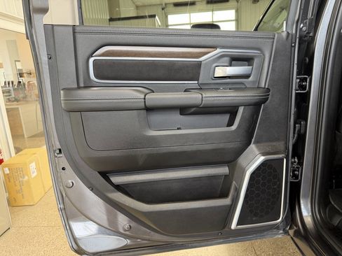 Used 2024 RAM 2500 Laramie w/ Safety Group AWD/4WD image 36