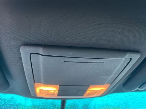 Used 2015 Ford Explorer XLT w/ Equipment Group 202A image 16