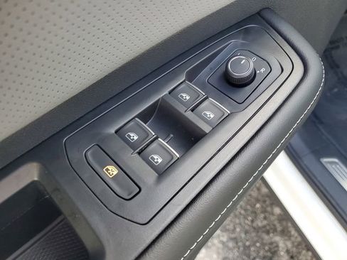 New 2026 Volkswagen Atlas Cross Sport SEL R-Line AWD/4WD image 16