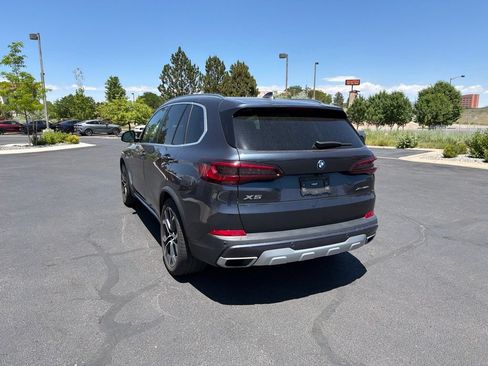 Used 2022 BMW X5 xDrive45e w/ Climate Comfort Package AWD/4WD image 3