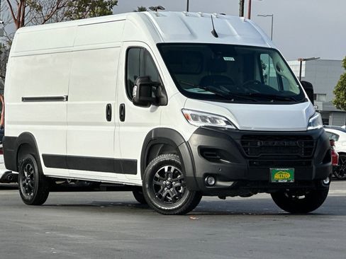 New 2026 RAM ProMaster 2500 w/ Quick Order Package 22H SLT+ image 2