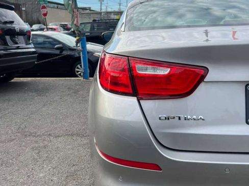 Used 2014 Kia Optima EX w/ EX Premium Package image 9