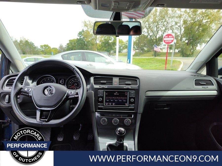 Used 2019 Volkswagen Golf S FWD image 11