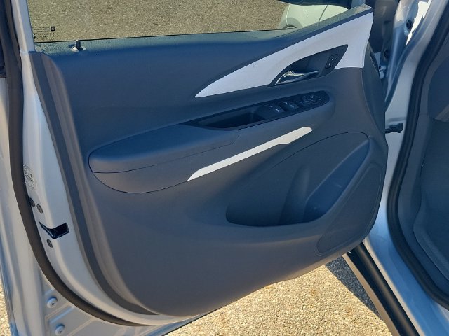 Used 2017 Chevrolet Bolt LT FWD image 5