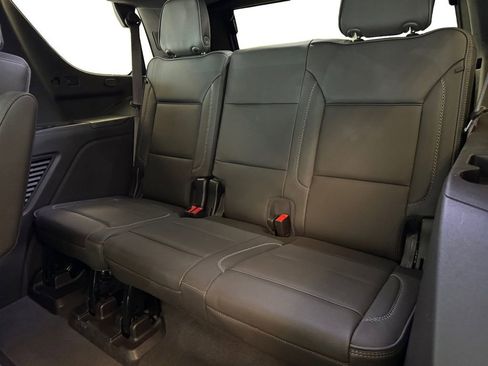 Used 2022 GMC Yukon Denali AWD/4WD image 16