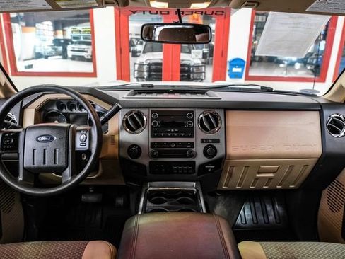 Used 2012 Ford F250 XLT w/ XLT Premium Pkg AWD/4WD image 14