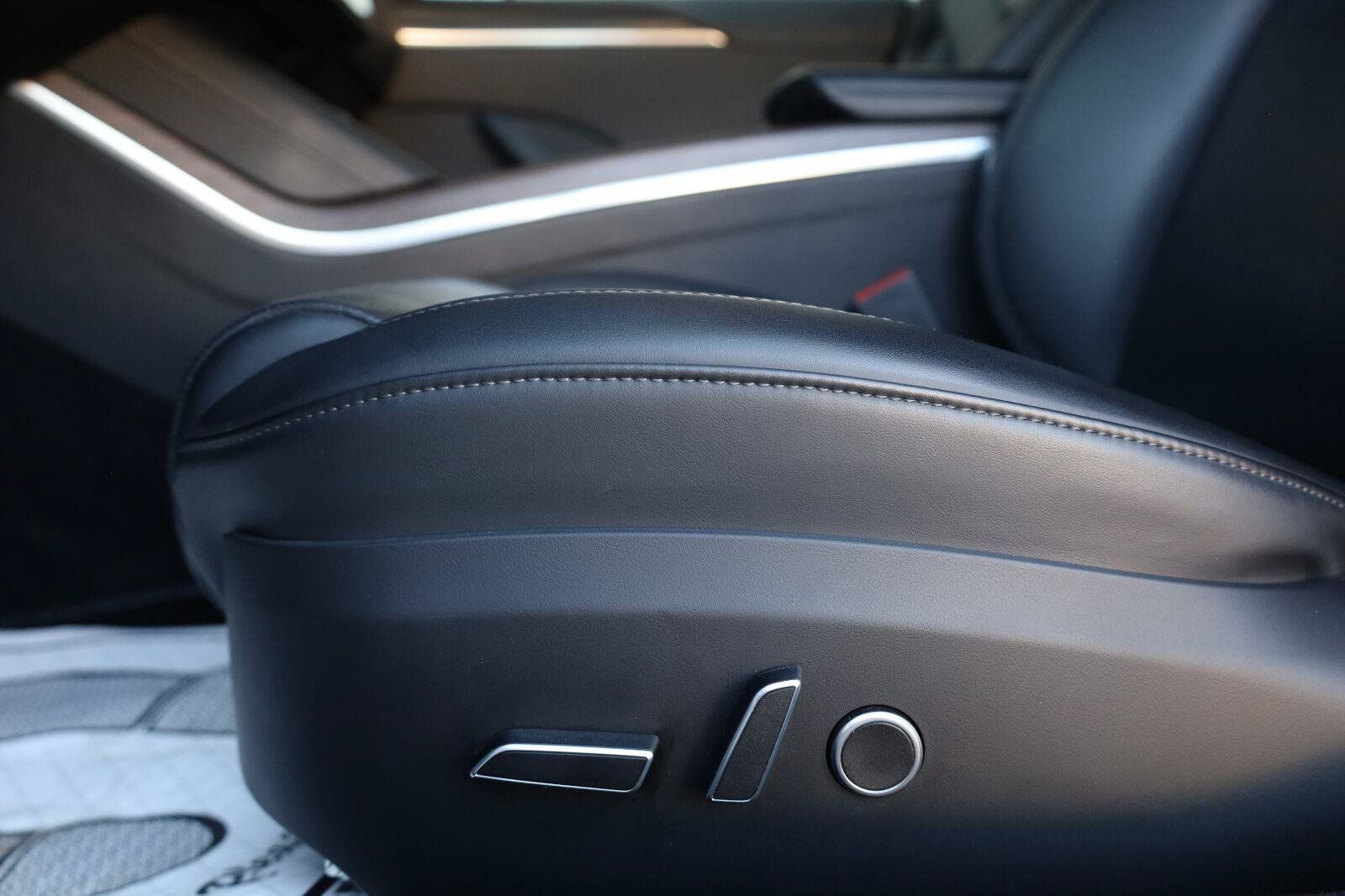 Used 2022 Tesla Model S AWD/4WD image 20
