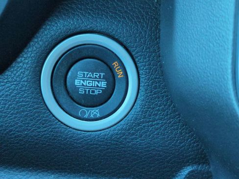 Used 2022 RAM 4500 SLT w/ Quick Order Package 2YG SLT AWD/4WD image 30