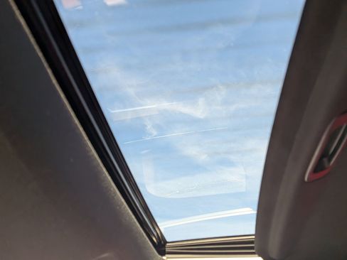 Certified 2023 Chevrolet Silverado 1500 High Country image 32