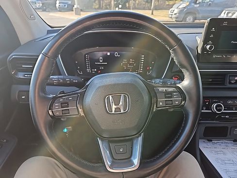 Used 2023 Honda Pilot Elite image 17