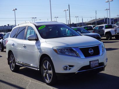 Used 2016 Nissan Pathfinder Platinum