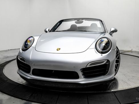 Used 2015 Porsche 911 Turbo S image 3