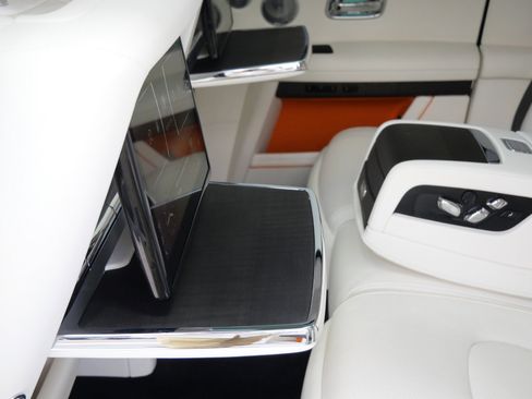 Used 2022 Rolls-Royce Ghost w/ Ghost Package AWD/4WD image 37