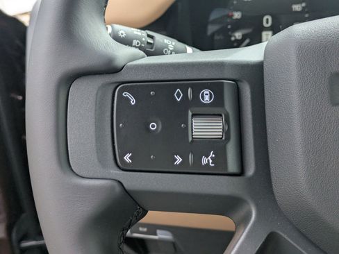 New 2026 Land Rover Defender 130 X-Dynamic SE AWD/4WD image 17