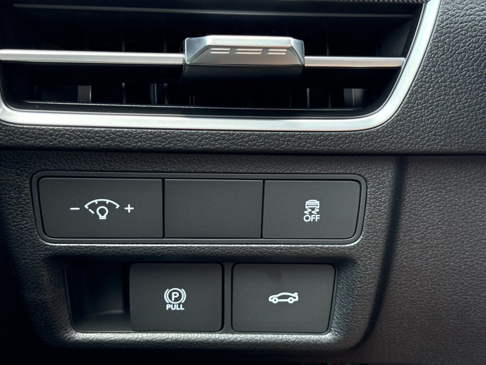 New 2026 Hyundai Sonata SEL FWD image 17