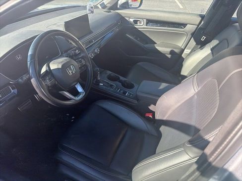 Used 2022 Honda Civic Sport Touring image 2