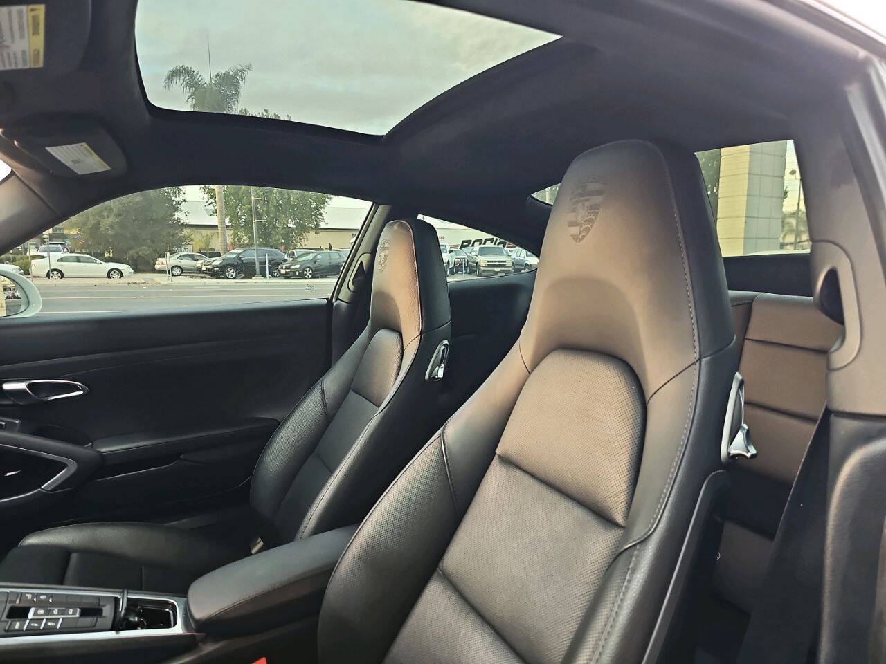 Used 2017 Porsche 911 Carrera image 10
