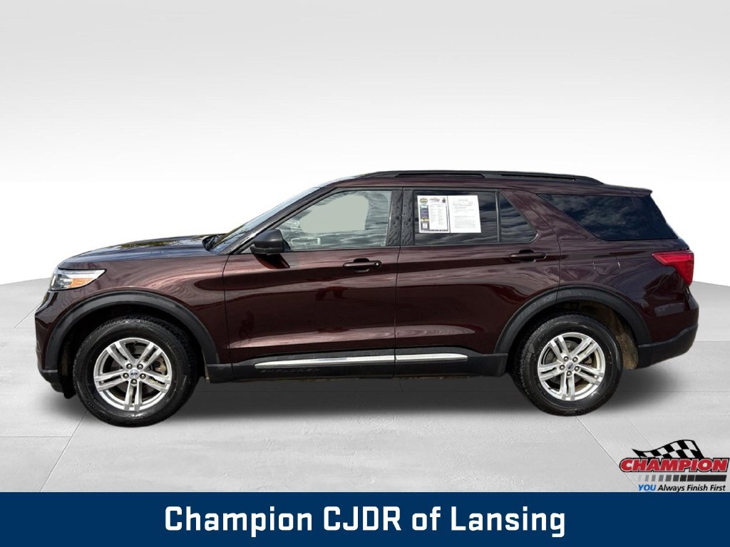Used 2020 Ford Explorer XLT w/ Equipment Group 202A AWD/4WD image 2