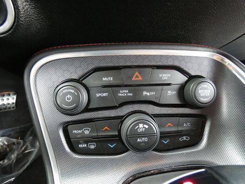 Used 2017 Dodge Challenger R/T Scat Pack w/ Dynamics Package image 61