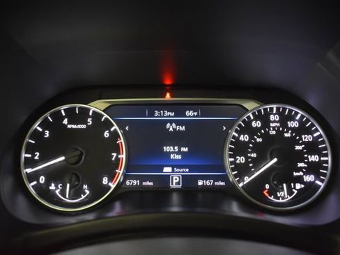 Certified 2025 Nissan Sentra SV image 28