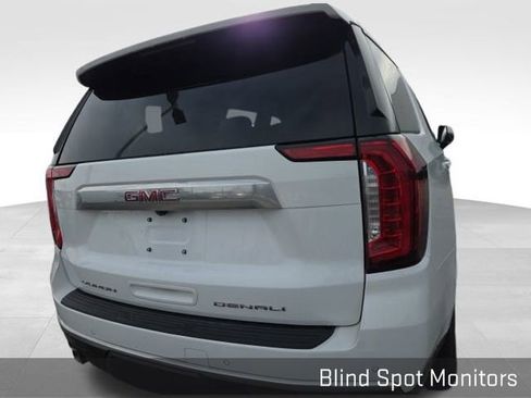Used 2024 GMC Yukon Denali image 7
