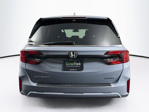 Used 2025 Honda Odyssey Sport-L image 7