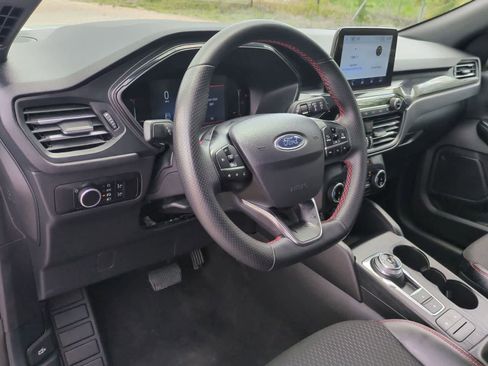 Used 2025 Ford Escape ST-Line FWD image 10