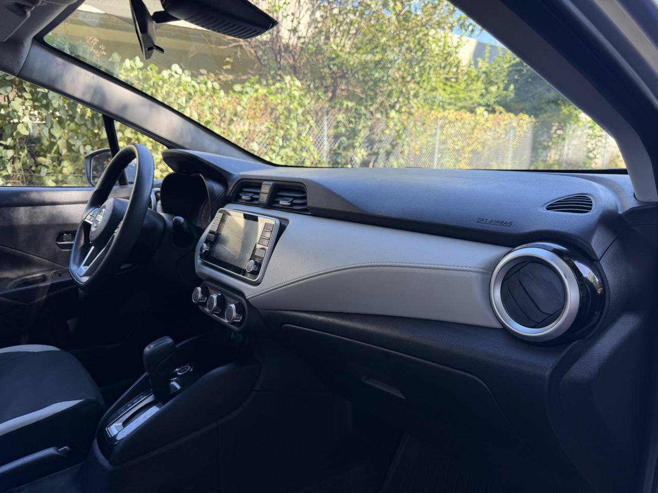Used 2021 Nissan Versa SV FWD image 17