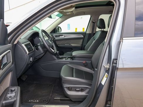 Certified 2023 Volkswagen Atlas SE AWD/4WD image 12