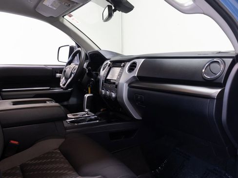 Used 2019 Toyota Tundra SR5 w/ SR5 Convenience Package image 20