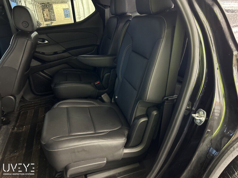 Used 2023 Chevrolet Traverse LT w/ Midnight/Sport Edition AWD/4WD image 9